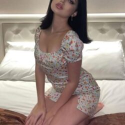 Kaş Türbanlı Escort Buse Dimdik Göğüsleri Ve Kadife Teniyle Görsel Şölen Yaratıyor